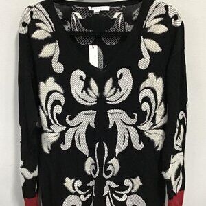 NWT Chico's long-sleeve V-neck sweater, Size 0